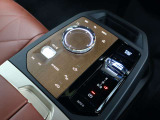 BMWライフをさらに素晴らしいものにするために、BMWカードもご用意しております。ご利用金額1,000円ごとに1ポイントたまります。BMW正規ディーラーでのご利用につきましてはポイントが2倍になります。