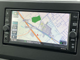 目的地設定はスムーズに。高精細な地図で、どこまでも快適なドライブをサポートします。道に迷う心配なく、新しい場所へ出かけましょう。