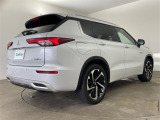 アウトランダー PHEV 2.4 P 4WD 本革シート