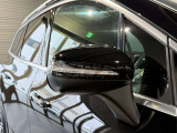 メルセデスの認定中古車「サーティファイドカー」には、最大100項目にも及ぶ点検・整備項目が設定されています>