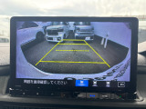バックでの駐車が苦手な方や運転にあまり自信のない方でも後方の視界をしっかりサポート。安心して車庫入れが出来るバックカメラを装備しています!