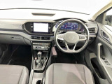 輸入車ならではの,細部まで作り込まれた,洗練されたデザインです。運転席からの視界は,店頭にてお客様ご自身の目でお確かめください.