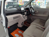 ◇助手席◇座り心地が良いシートなので長時間の運転でも快適にお過ごしいただけます。掲載箇所以外にご希望の写真がございましたらお気軽にお問い合わせ下さい。