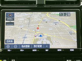 使いやすいインターフェースで、スムーズな操作が可能です。運転に集中しながら、快適なドライブを楽しめます。