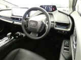見通しのよいすっきりとした視界で、誰でも運転しやすいです。運転のしやすさは疲れにくさにも繋がりますよ♪