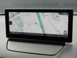 マツダコネクトの8.8インチワイドセンターディスプレイです。『Android Auto』『Apple CarPlay』や独自のコネクテッドサービスに対応したインターフェイスシステムです。