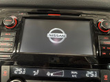 【メーカー純正ナビ】インテリアに溶け込むスタイリッシュな「専用設計」メーカーナビを装備♪視認性や操作性など基本性能にも優れ、より上質なカーライフをお楽しみいただけます。