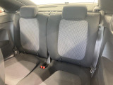 シートは適度な硬さによって長時間の運転でも疲れにくいと定評があります。国産車とは全く違った座り心地ですが、長年培われた欧州の椅子文化をご体感ください。