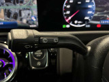 高級感漂う内装の仕様でございます。スイッチ類も使いやすいシンプルなデザインでございます。