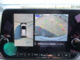 車を真上から画面で確認出来るアラウンドビューモニター♪画面を見ながら車庫入れが非常に楽になります!