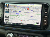 日産純正メモリーナビ付きで、遠くのお出かけの心強い味方です♪Bluetooth,CD,DVD装備で色々な音楽ソースが楽しめ直感的に操作できるタッチパネル♪