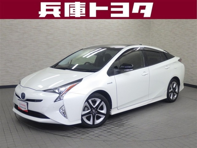 トヨタ プリウス 