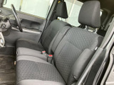 運転席からの眺めは良好で、運転に集中できます。操作しやすい配置になっているので、スムーズなドライビングをサポートします。快適な運転環境です。