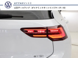 【テクノロジーパッケージ】流れるリヤウィンカー付きです。スタイリッシュと高級感を演出します。