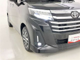 フォグランプ装着車です。暗い夜道の車両前方を明るく照らします