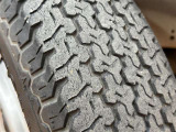 4WD車です!悪路でもしっかりと進みます!ブレ-キ時も安心です!