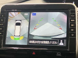 【アラウンドビューモニター】車を上から見下ろしているかのような映像で周囲の状況がひと目で確認、狭い駐車場に駐車するときも安心です♪♪障害物などがあると警告音がなりますので安心して駐車が出来ます★