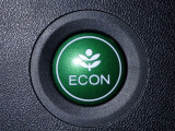 エンジン、エアコンなどを制御し低燃費な『ECONモード』に、また走りを楽しみたいとき、空調など快適性を重視したいときにはスイッチOFFで通常モードに切り替えができます!
