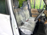 もちろん車内はキレイです♪よりクリーンな状態をキープしたいお客様には『ナノゾーンコート』がおすすめ!新型コロナウイルス対策や、除菌・消臭に効果を発揮し多くの方にご好評いただいております。