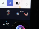 本革シートには、背もたれと座面から爽やかな風が吹き出るシートベンチレーション機能を搭載。夏の暑い日にもシートと密着している背中や足腰の蒸れを防ぎ、快適なドライブを楽しむことができます。