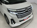 ヘッドライトには目立つくすみも無くクリアに仕上がっております。ポリッシャーでのみがきの工程を取り、ツヤのあるキレイな状態へ。