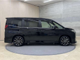 「中古車ハイブリッド保証」付き。ハイブリット機構を無償で保証します。保証期間は初度登録年月から10年目まで、または3年間の長い方。但し累計走行距離が20万km以内。