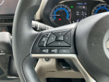 【ステアリングスイッチ】運転中に前方から目線をそらすことなくオーディオ等の操作が可能な便利機能!安心&快適なドライブを演出してくれます。