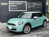 MINI COOPER C 3ドア オーシャンウェーブグリーン/ホワイトルーフ!新型MINIのカタログカラーとして目に留まったことがあるのではないでしょうか!爽やかな色合いながらもCOOPERのパワーを感じられる1台!