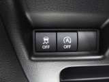 運転時の確認を補助する装備も確認できます。