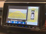 【バックカメラ】リバースにするだけで映ります、後方の安全確認や、狭い駐車場での車庫入れ、雨の日や夜間など視界の悪い時に便利です!安全にバックする為には欠かせない装備です。