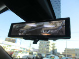 スマートルームミラーは後部座席に人や大きな荷物を載せても後ろの視界は確保されるので安心安全です♪