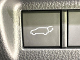 【パワーバックドア】スマートキーや運転席のボタンを押すだけでリアゲートが自動で開閉します!荷物を持っている時や、高い位置にあるバックドアを閉める際に便利な機能です♪