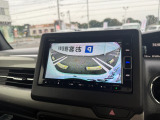 バックカメラも付いています! 運転が不慣れな方でも安心して駐車が可能です!
