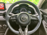 手に馴染むステアリングで、快適なドライビングを実現。操作性にも優れ、運転の楽しさを向上させます。