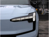 ボルボのアイコンである北欧神話をモチーフにした「トールハンマー」型LEDヘッドライト