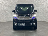 当社の優秀なスタッフがしっかり点検整備をさせていただいてからご納車いたします!さらに!ワイパーゴム、エレメント、エアクリーナーを新品交換させて頂いています!