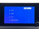 ブルートゥースに接続することにより、スマホに入ったお気に入りの音楽を車内で楽しむことができます♪あると本当に便利な機能になっています!