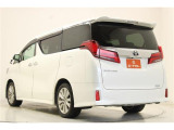 低価格で良質なお車を全社総台3,000在庫からお選びいただけます。営業時間 10:00〜19:00