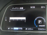 デジタル表示スピードメーターです。  走行距離 55665km ★映し出さ多彩な情報が、快適なドライブをサポートします。