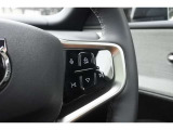 よく使う、音声入力スイッチや、センターディスプレイの操作+OKスイッチは手元の操作で運転中でも安全に操作可能です。