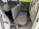 高品質なオリジナルフロアマットもオプションにてご用意しております。お好きなデザインやカラーをお車に合わせて選んでいただくことができます♪