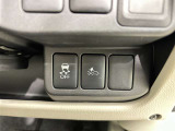 【横滑り防止機能】 車両走行安定補助システム搭載  車が横滑りしそうになった際に、横滑りを防ぐ安全装備が付いています。