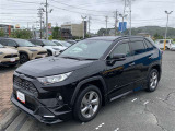 人気カラー:ブラック! 車のデザインがボディカラー【ブラック】によって、一層引き締まってカッコよく見えます!