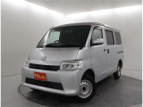 当社では、近畿2府4県(大阪・兵庫・京都・奈良・滋賀・和歌山)の方で、ご来店により現車の確認、お引渡しができるお客様に販売を限らせて頂きます。また転売・輸出目的、同業者様への販売は行っておりません