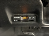 いまや快適なカーライフに欠かせないETCが付いています。
