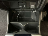 HDMIポート、USBポートが装備されております。HDMIポートを他の機器と繋げることによって、モニターへ映像を流すことができます。