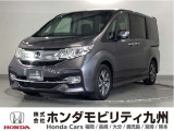 ステップワゴン スパーダです。アルミホイールや、LEDヘッドライト、フォグライト、パワースライドドア等、質感を増す装備が標準装備です。