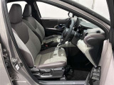 運転席・助手席ともにシートヒーター付きで寒い日でも暖かです!