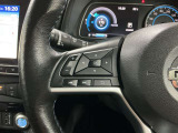 【ステアリングスイッチ】運転中に前方から目線をそらすことなくオーディオ等の操作が可能な便利機能!安心&快適なドライブを演出してくれます。