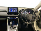 見通しのよいすっきりとした視界で、誰でも運転しやすいです。運転のしやすさは疲れにくさにも繋がりますよ♪